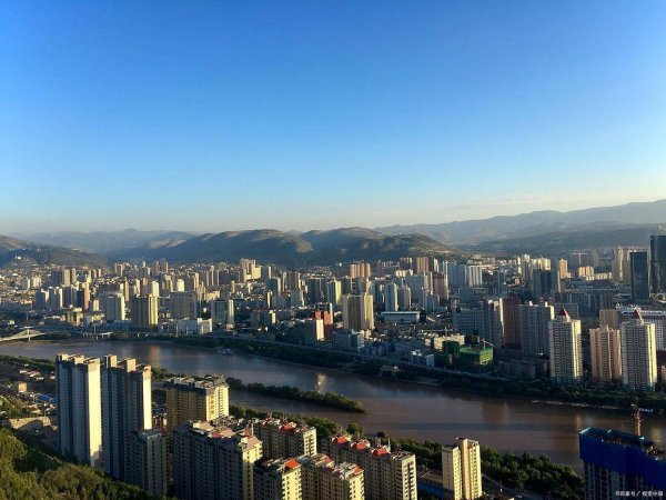 旭胜配资 兰州必玩景点盘点：从人文地标到丹霞奇观的治愈之旅