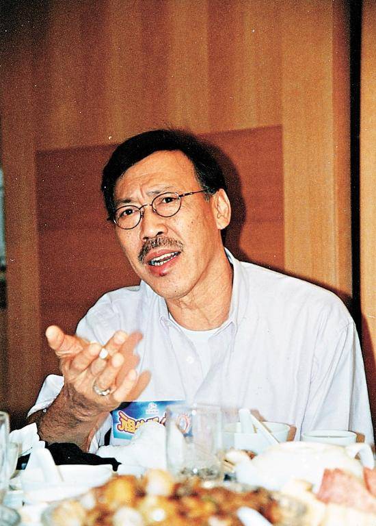 河源华锋 突发！香港著名喜剧笑匠离世，享年81岁，一生未婚，无儿无女